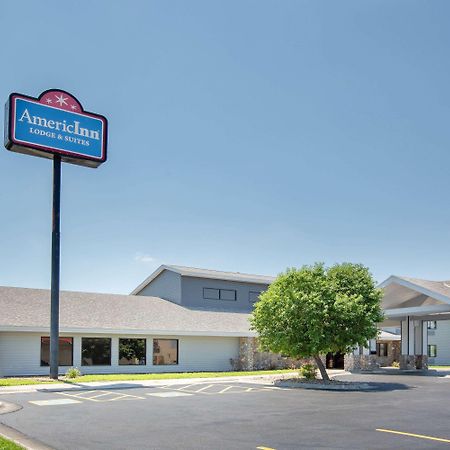 Americinn By Wyndham Lincoln North Екстериор снимка