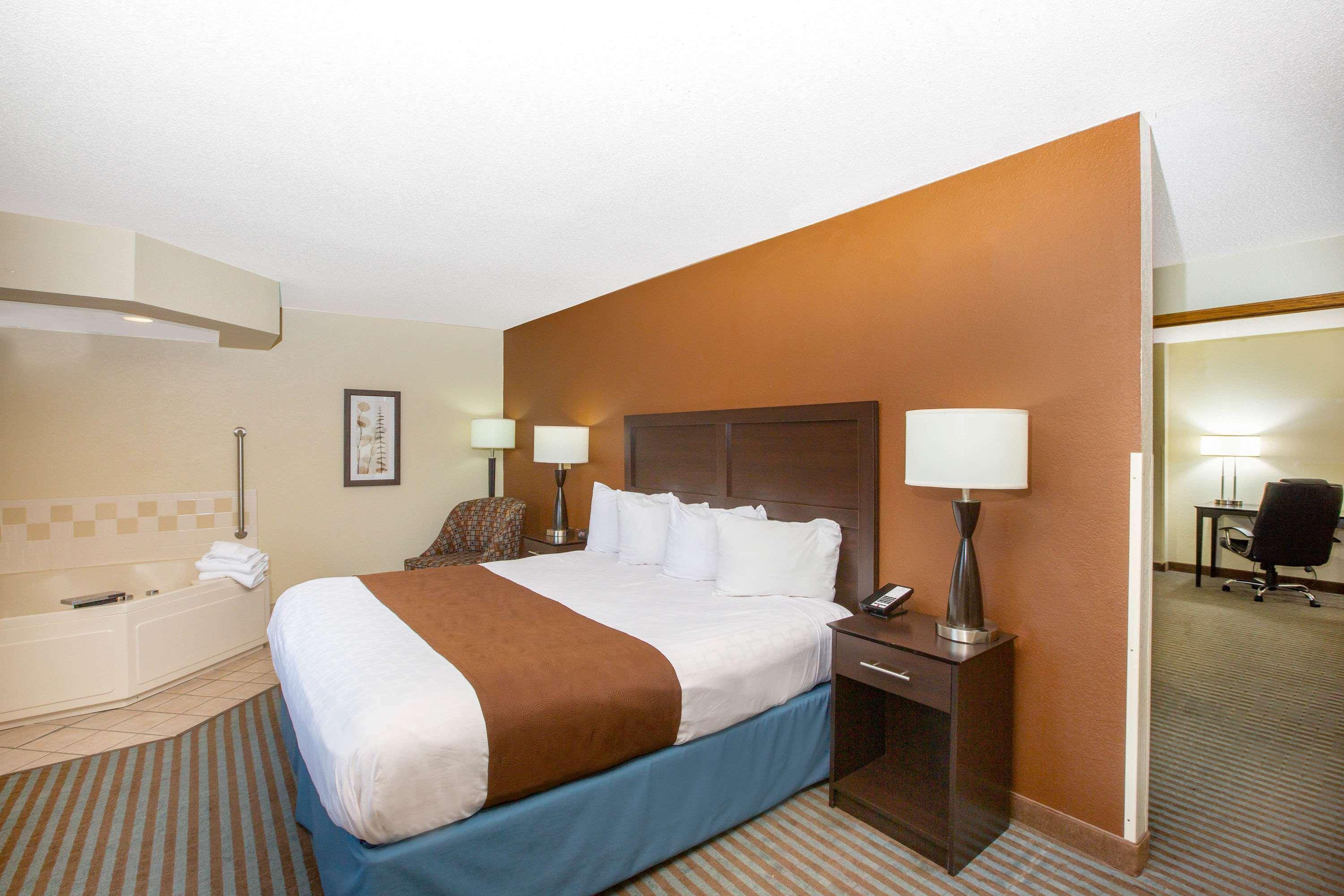 Americinn By Wyndham Lincoln North Екстериор снимка