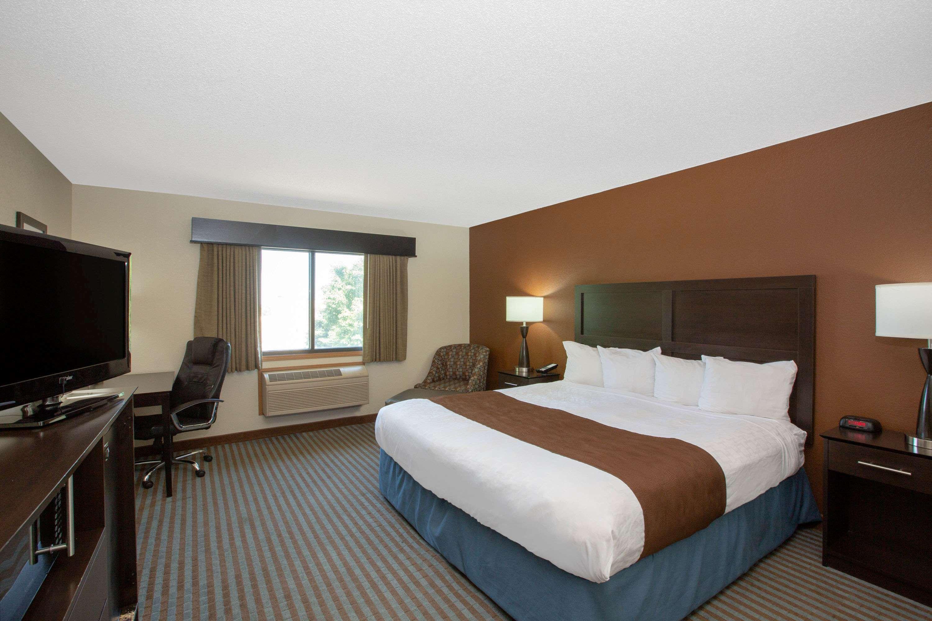 Americinn By Wyndham Lincoln North Екстериор снимка