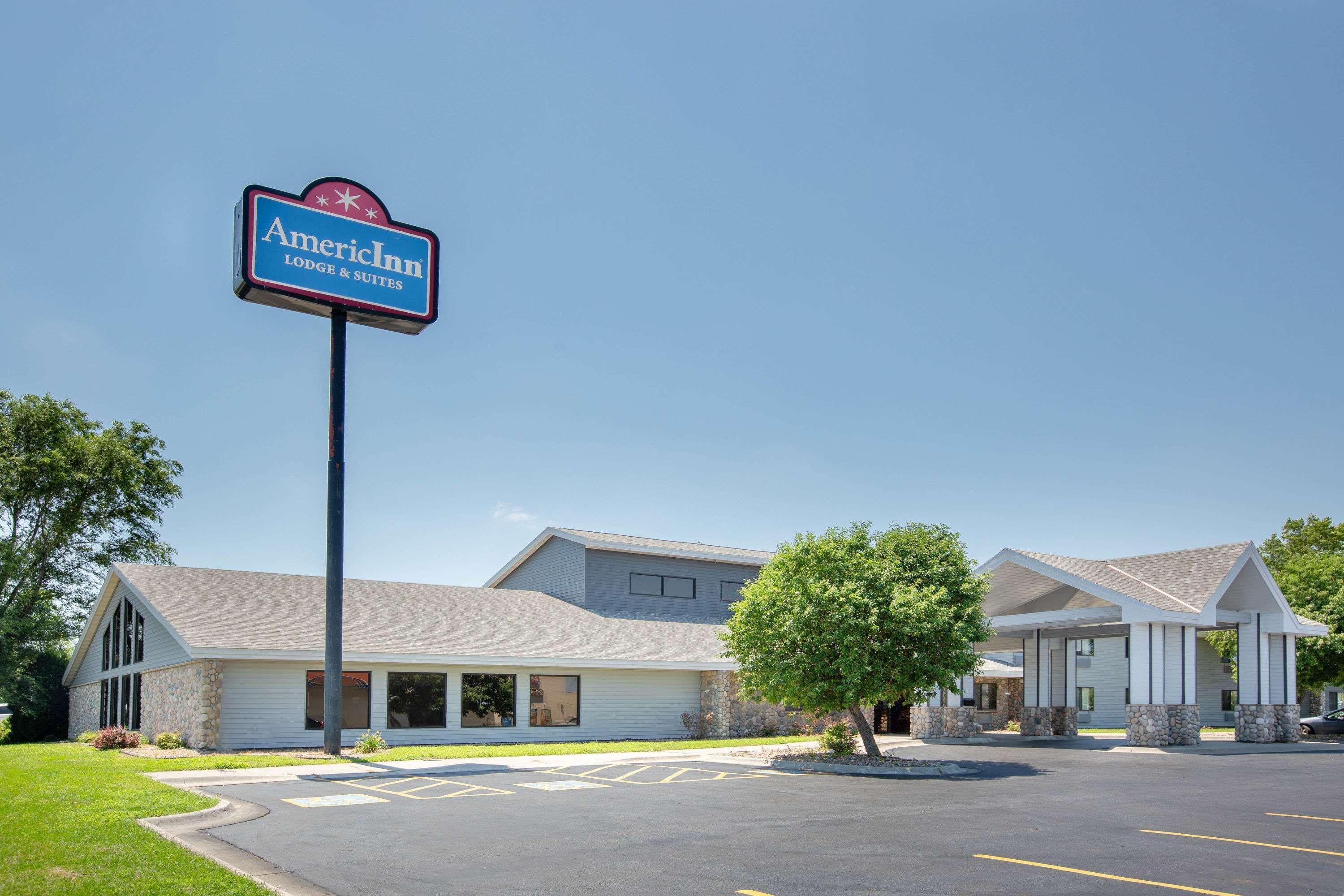 Americinn By Wyndham Lincoln North Екстериор снимка