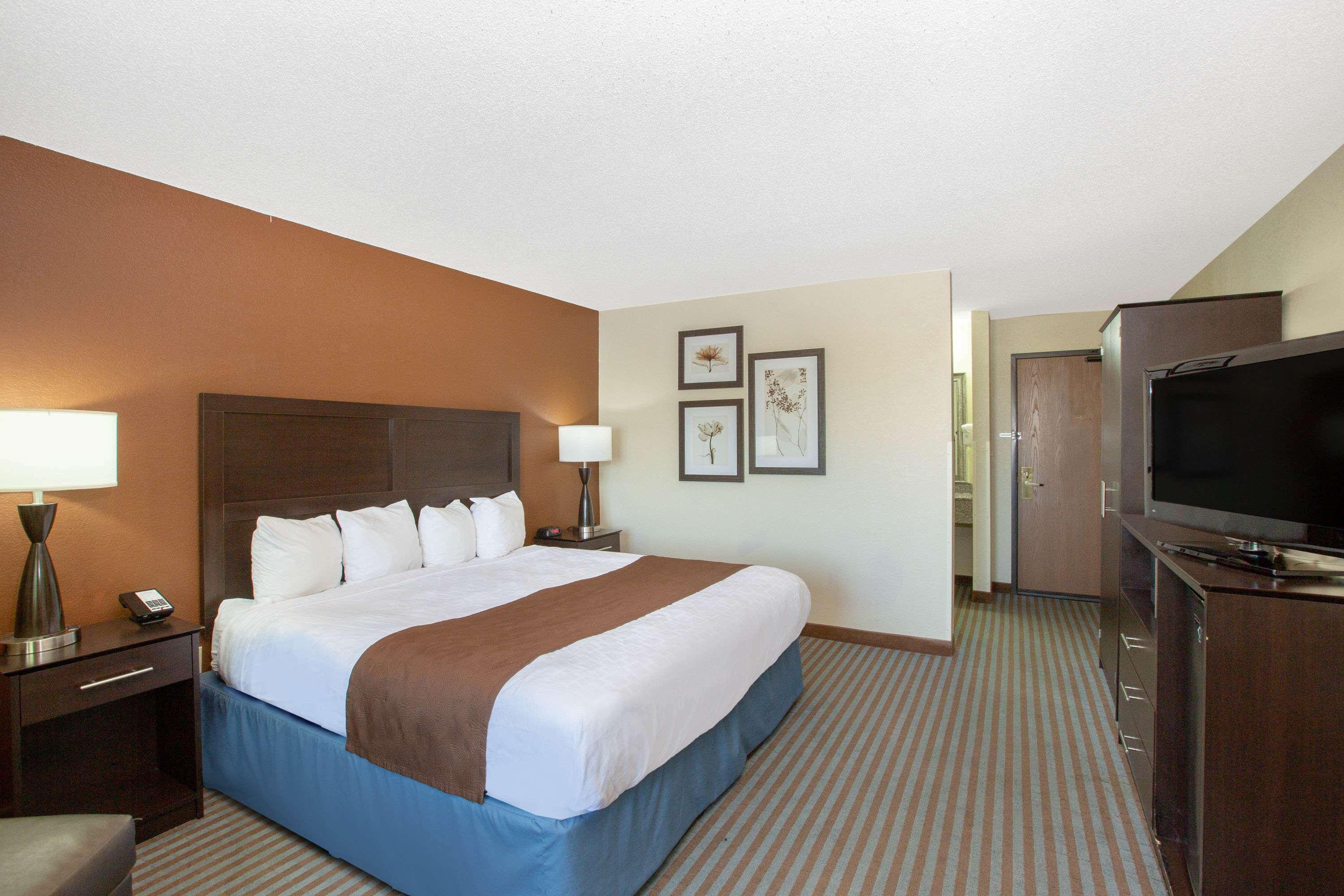 Americinn By Wyndham Lincoln North Екстериор снимка