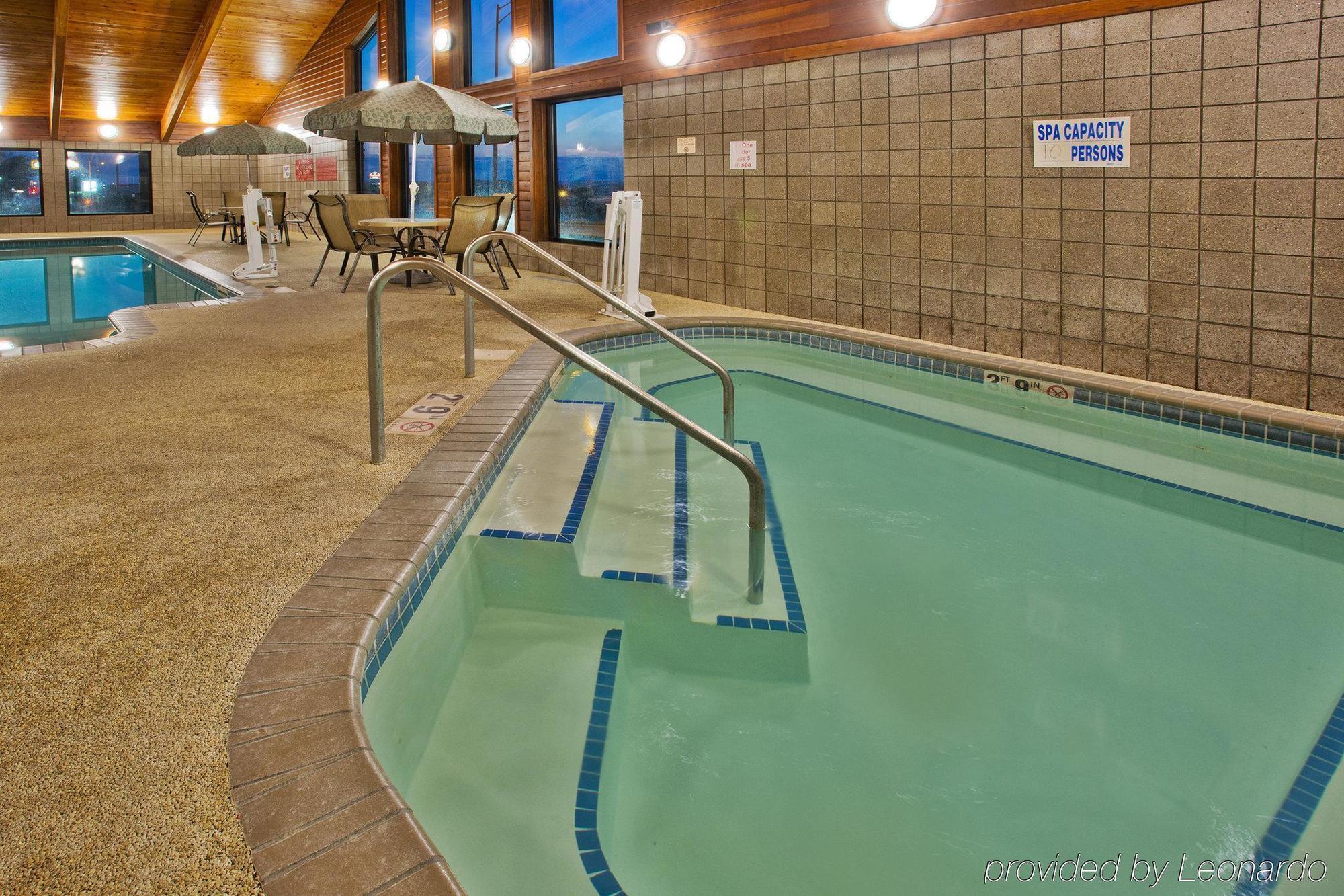 Americinn By Wyndham Lincoln North Екстериор снимка